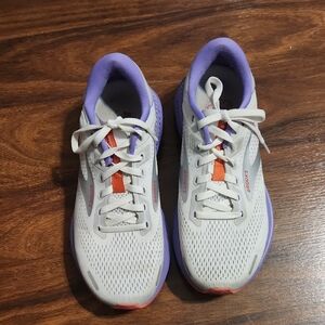 Brooks Adrenaline GTS 22